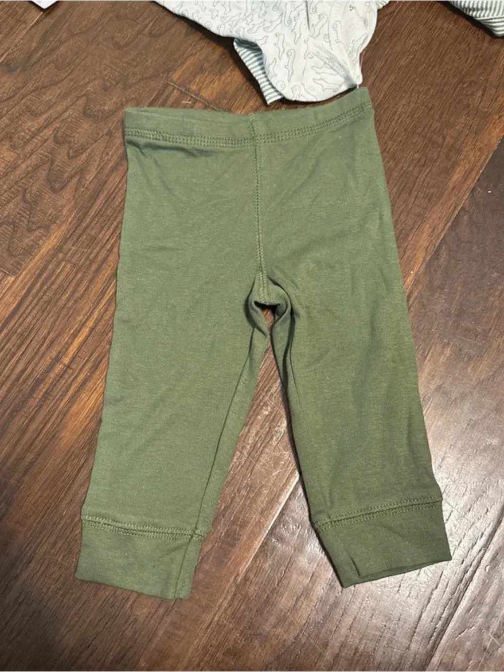 Carter's Green 'CHOMP' Crocodile Baby Three-Piece Set 6 Months NWT Onesie Pants